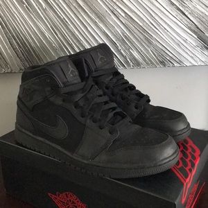 Air Jordan 1 Mid